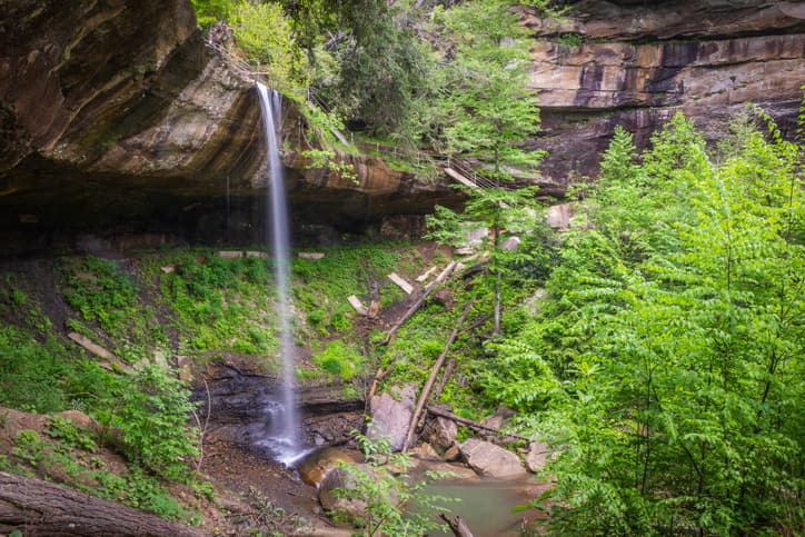 Slave Falls Trailhead