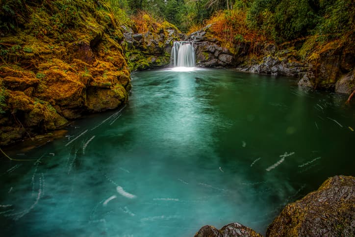 11 Gorgeous Waterfalls in Wisconsin You Must Visit